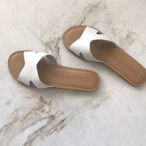 New Leather Gianni Bini💕Sandal White